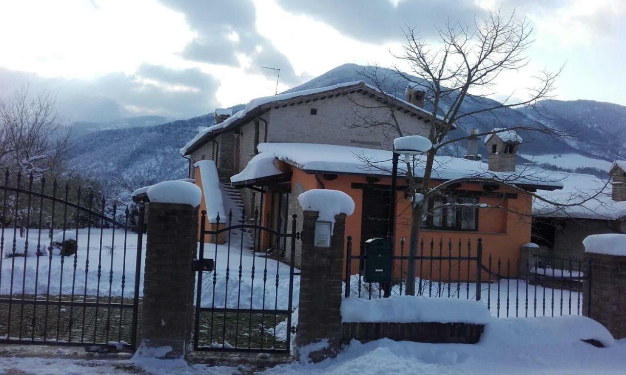 Casa Vinto Hotel Cagli Kültér fotó